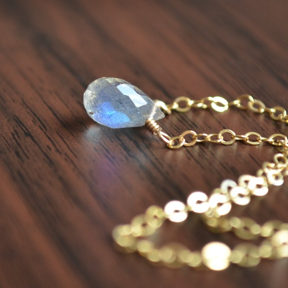Labradorite Gemstone Necklace in Gold